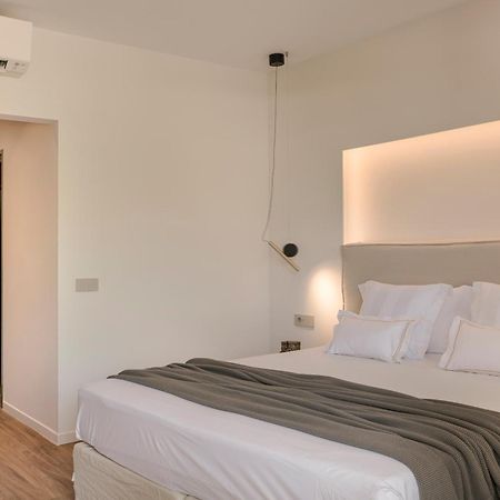 Piazza Suites Ликсури Екстериор снимка