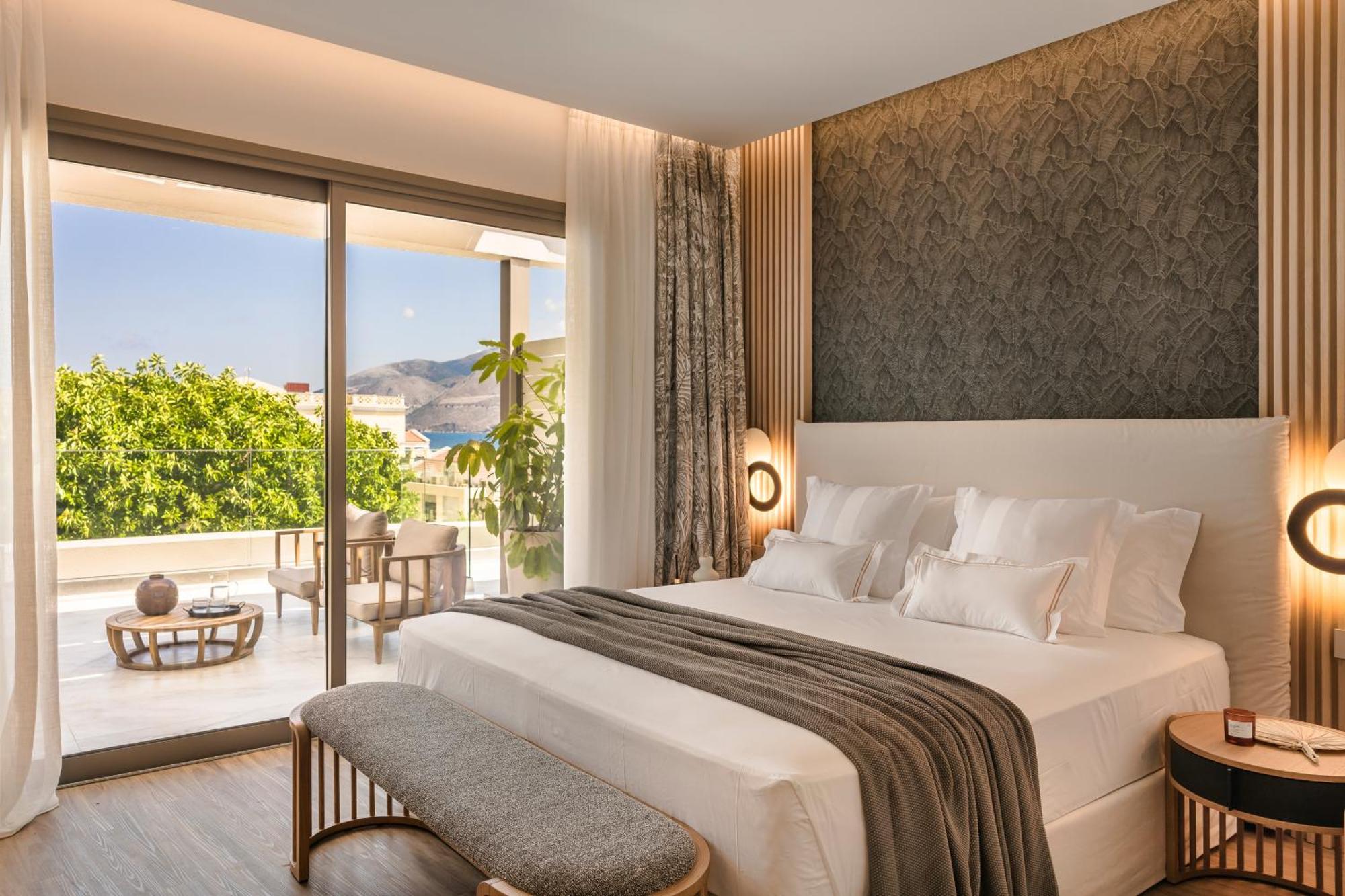 Piazza Suites Ликсури Екстериор снимка